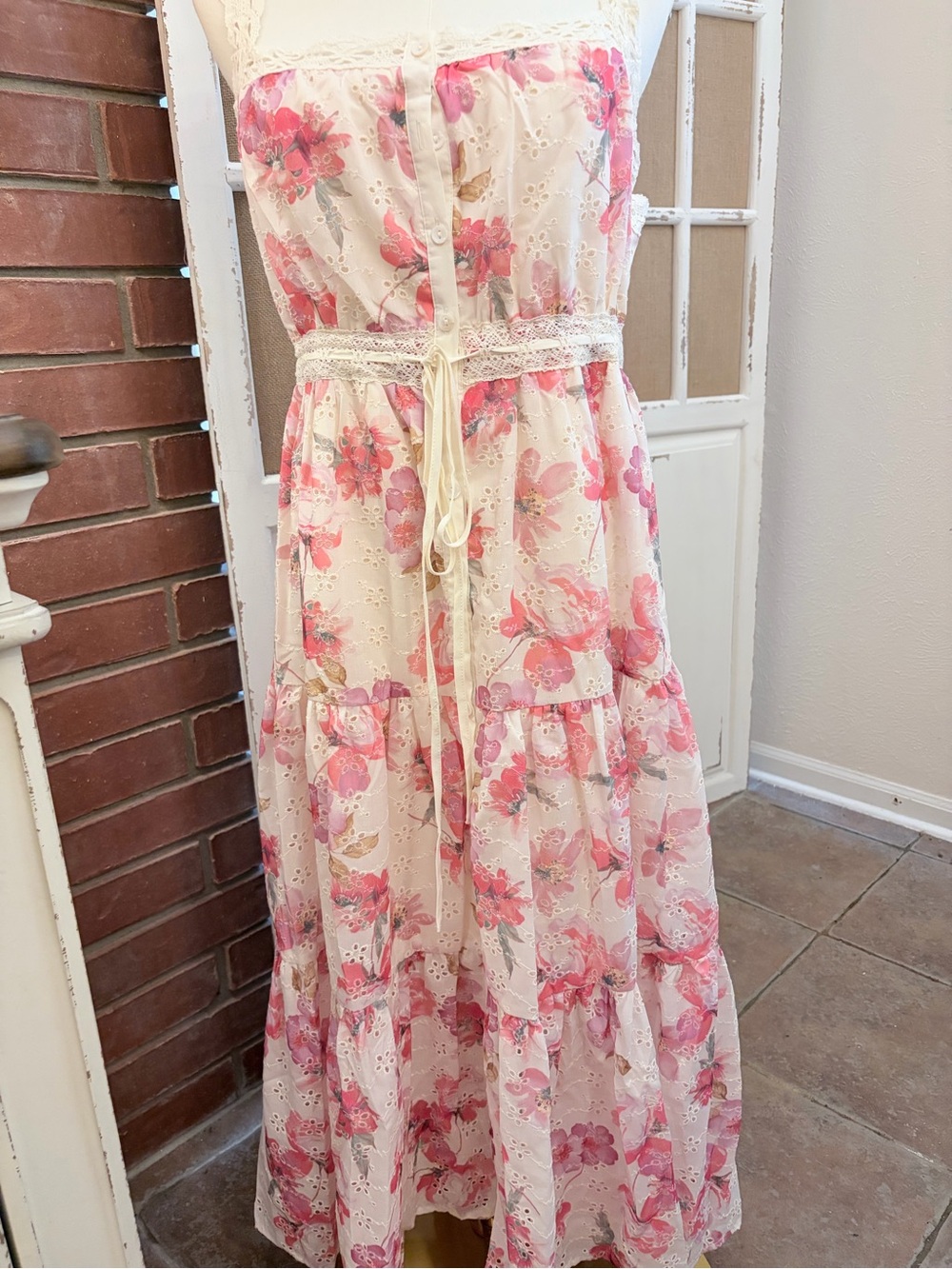 NWT Camellia Pink Floral Eyelet  Maxi Dress Medium